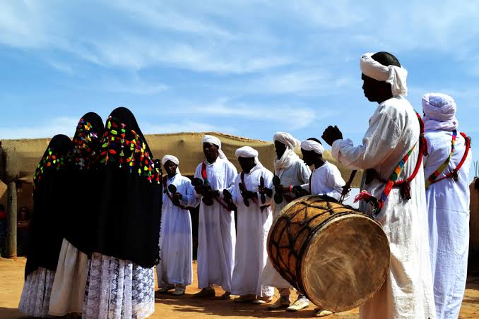 The Desert Pigeons of Khamlia: African Music in the Sahara