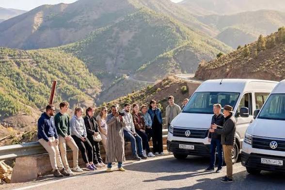 Traveling by shared minibus from Marrakech to Merzouga