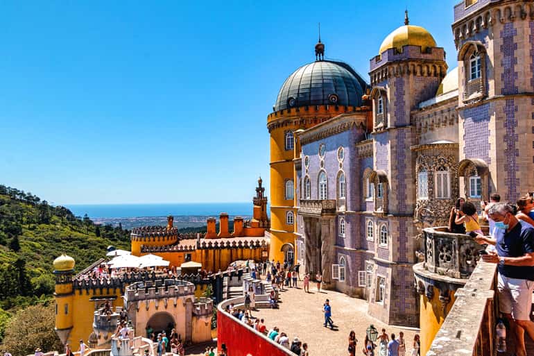 Discover Sintra and Cascais in one unforgettable day and experience