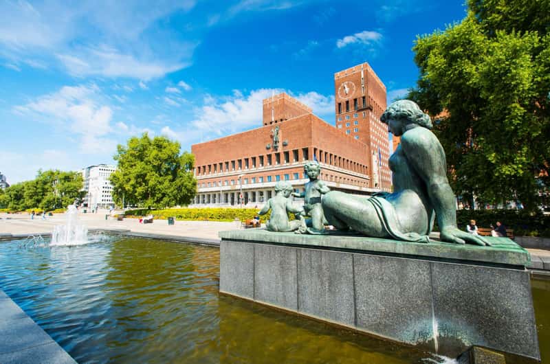 Oslo City Hall: Best Things to See and Do