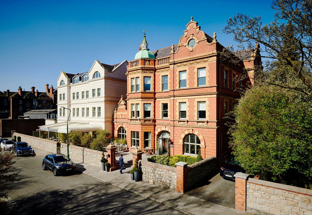 Discover the best luxury accommodation in Dublin Ireland