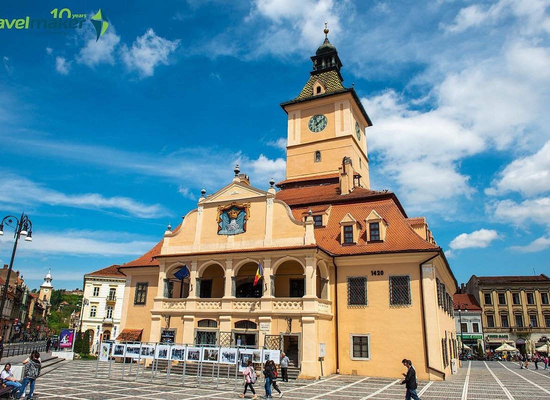 Day Trip to Dracula’s Castle, Brașov and Peleș Castle