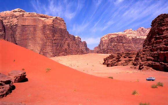 Wadi Rum 4x4 Desert Excursion Explore the Red Desert of Jordan