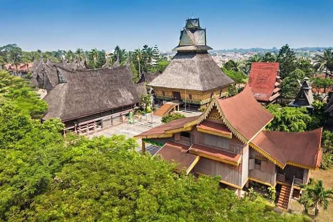 Places to Visit in Jakarta with Family