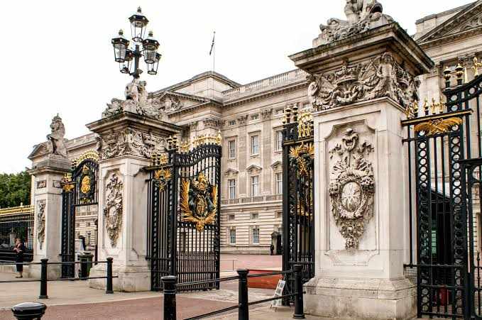 Buckingham Palace London England Must-Visit Royal Attraction