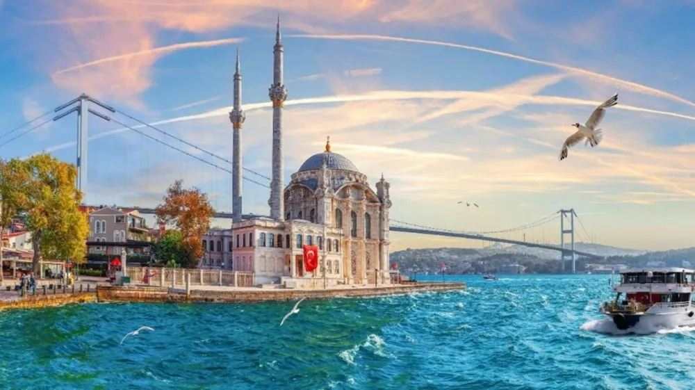 From Istanbul: Full-Day Princes’ Island Tour with Lunch