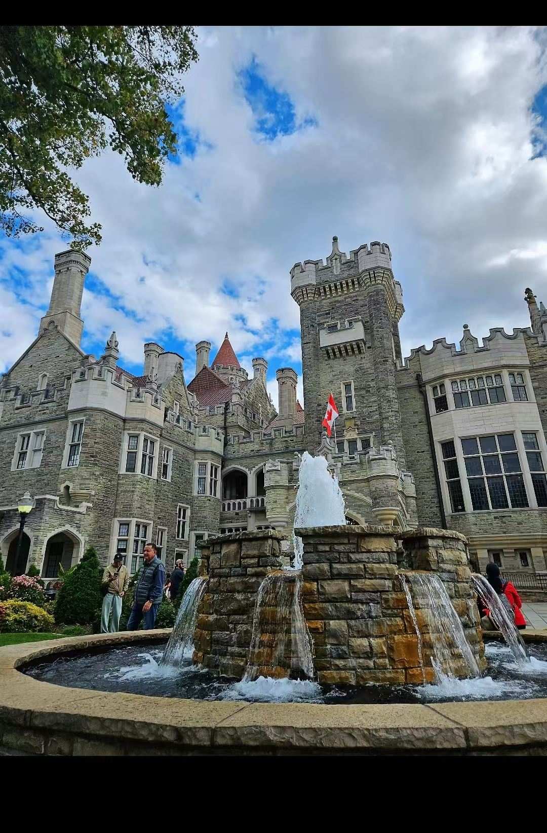 Canada Toronto  Scarborough Bluffs Casa Loma private charter day tour
