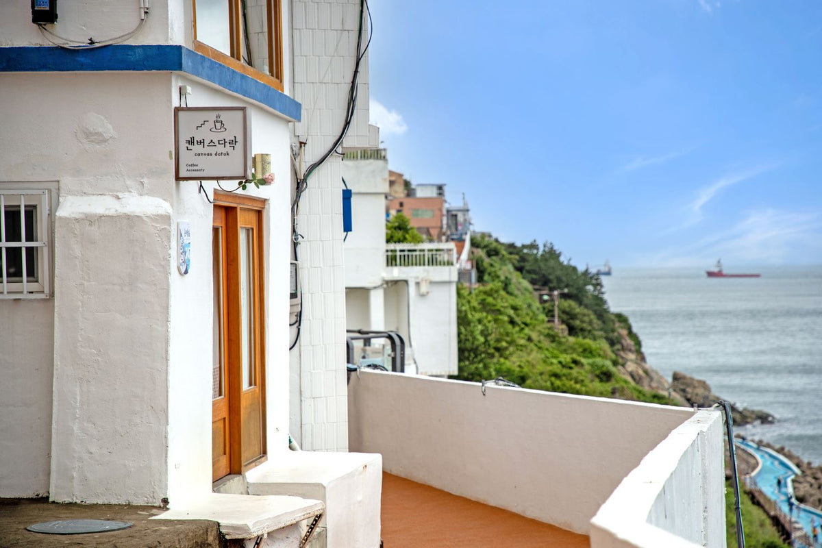 Discover the best of Busan on an one-day city tour