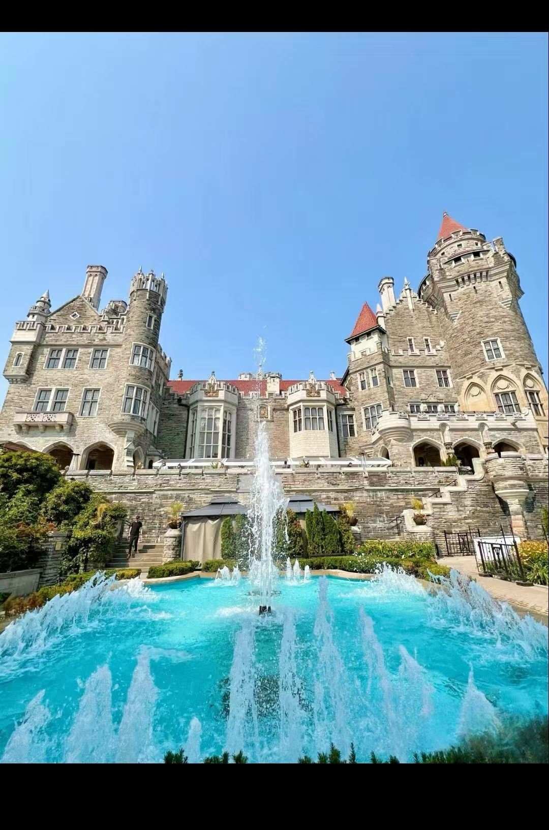 Canada Toronto  Scarborough Bluffs Casa Loma private charter day tour