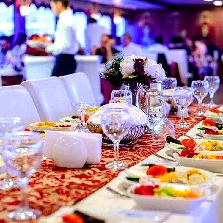 Istanbul Bosphorus Dinner Cruise with Hotel Pickup and Show