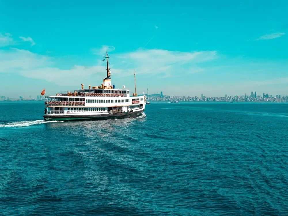 From Istanbul: Full-Day Princes’ Island Tour with Lunch