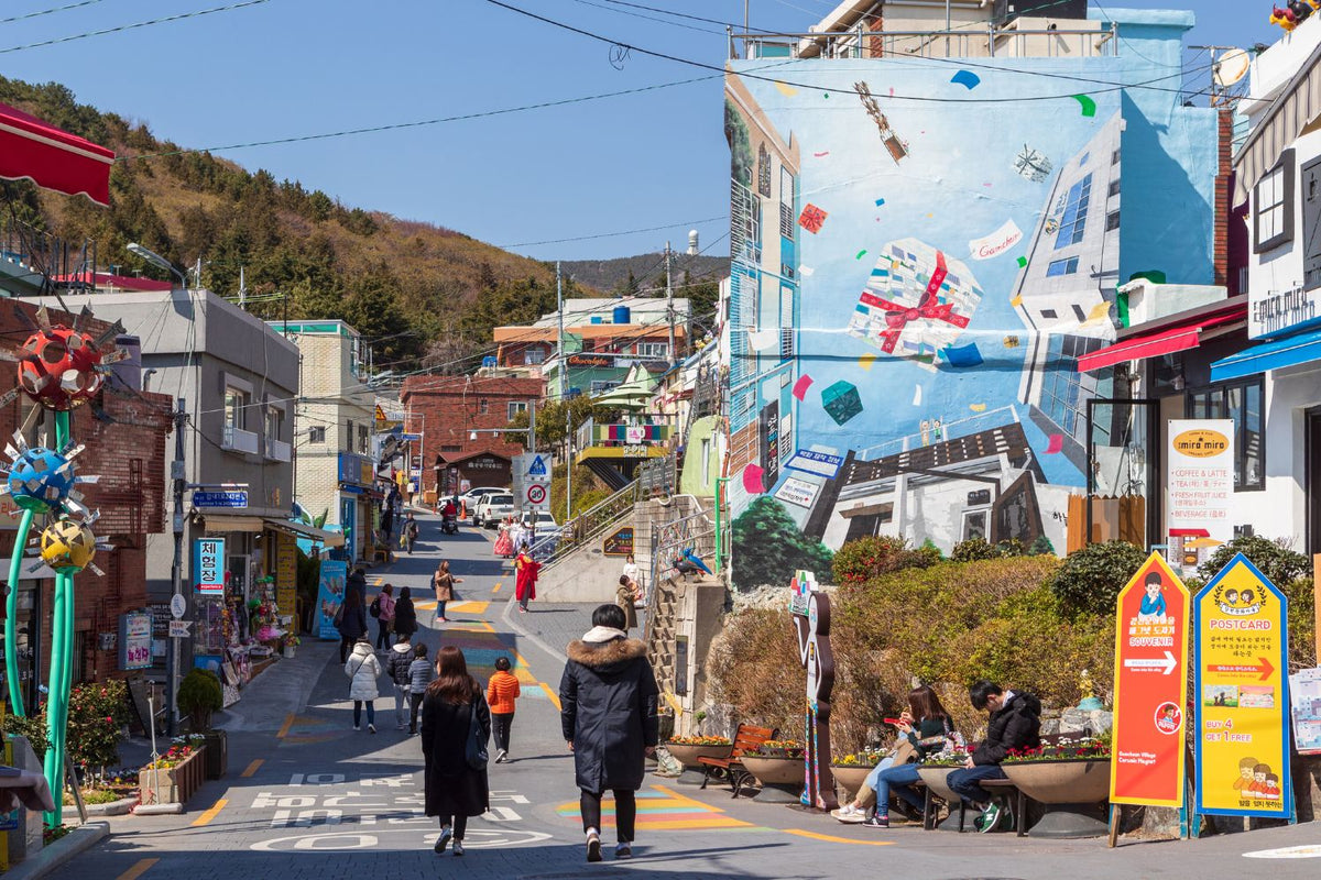 Discover the best of Busan on an one-day city tour