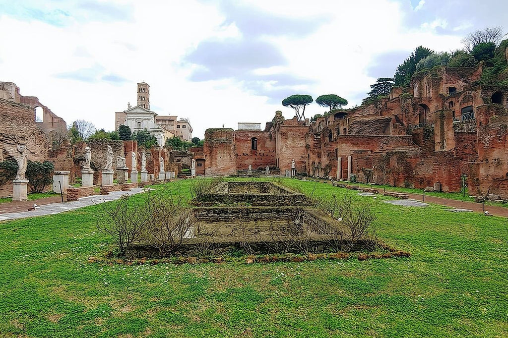 Rome Colosseum Guided Tour with Roman Forum and Palatine Hill