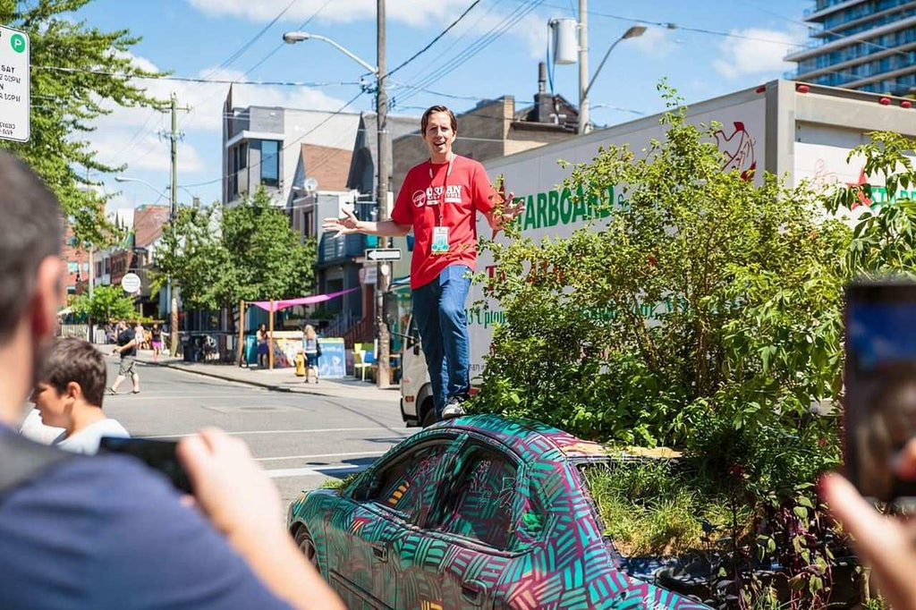 Toronto Kensington Market & Chinatown Walking Tour