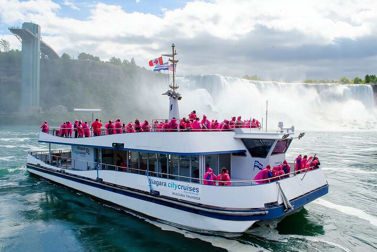 Toronto to Niagara Falls Tour Skip the Line Boat & Journey