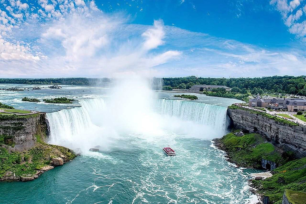 Toronto to Niagara Falls Tour Skip the Line Boat & Journey