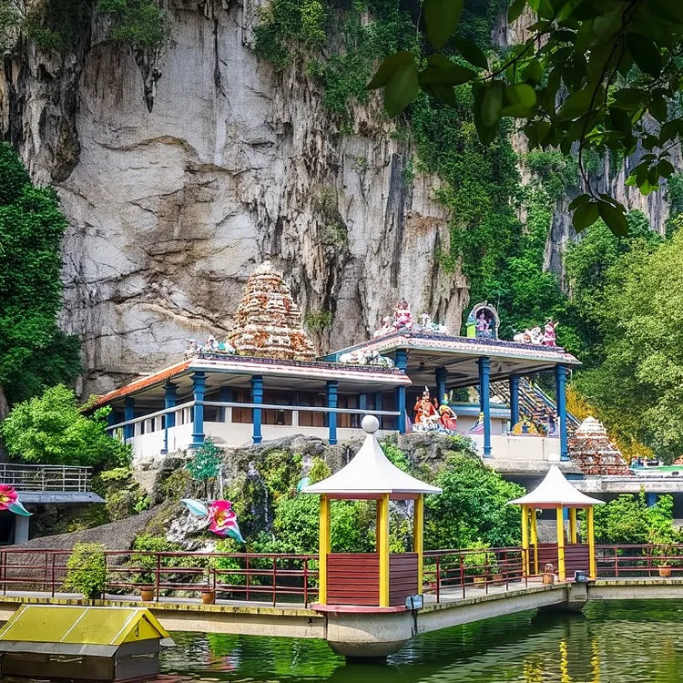 Kuala Lumpur Eastern Suburbs Half Day Tour
