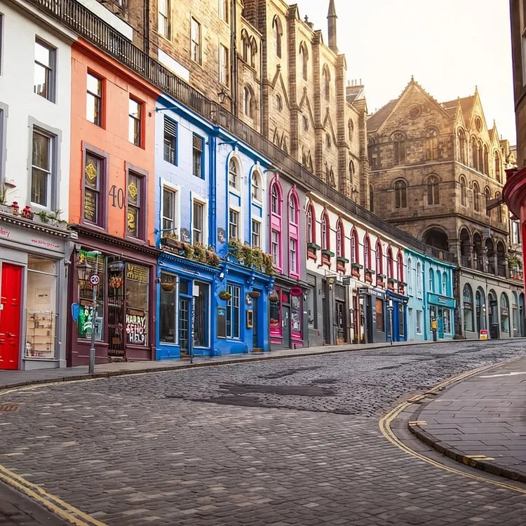 Edinburgh Castle & Royal Mile Walking Tour Ticket Included