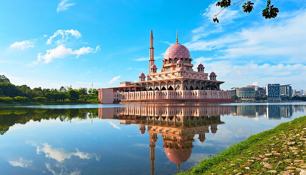 1 Day Tour to Batu Caves Putra Mosque Putrajaya Lake