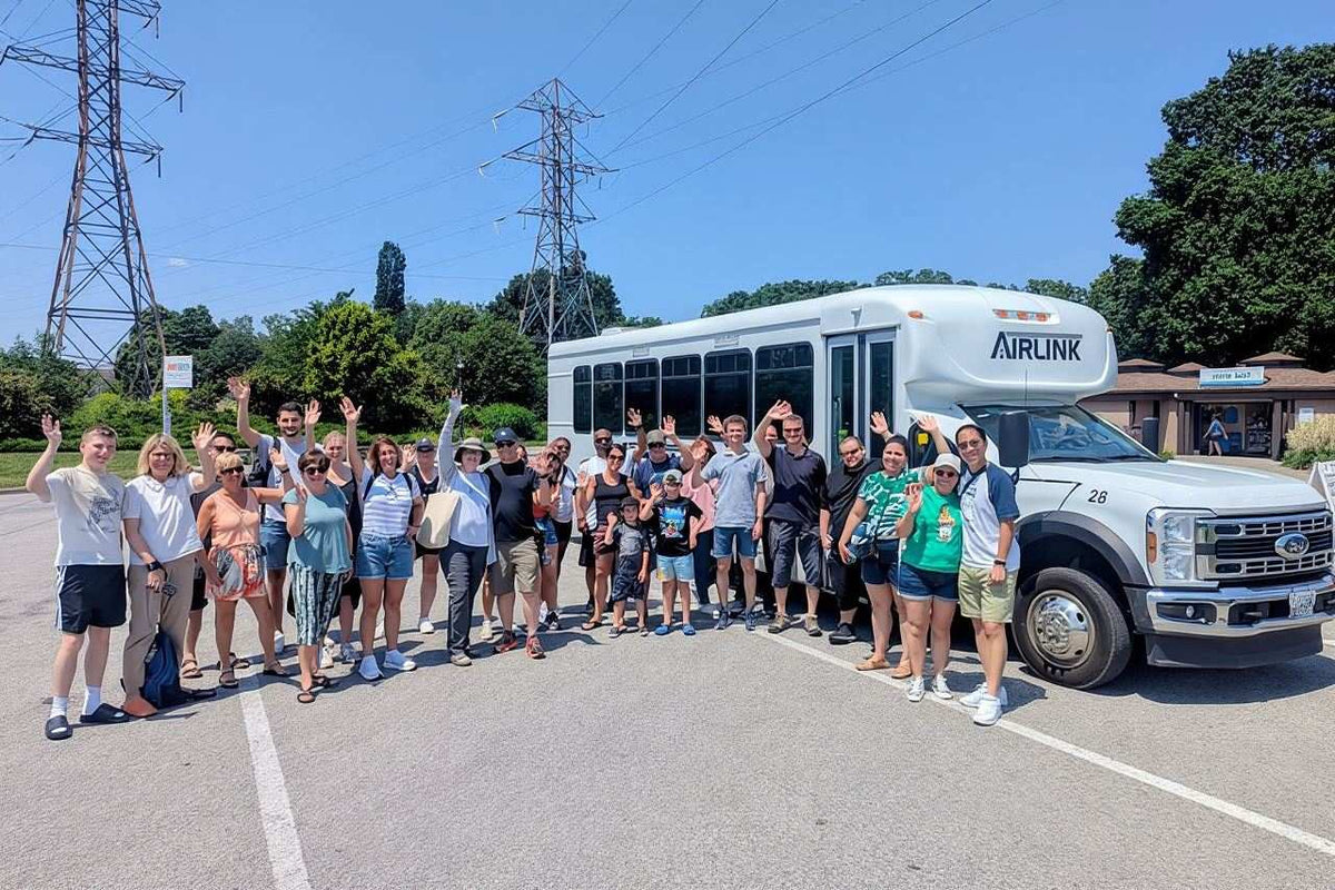 Toronto to Niagara Falls Tour Skip the Line Boat & Journey