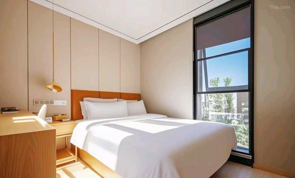 Waiting Hotel Shanghai Stadium JiaoTong University Xujiahui Branch