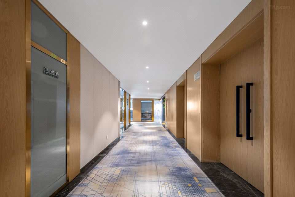 Waiting Hotel Shanghai Stadium JiaoTong University Xujiahui Branch