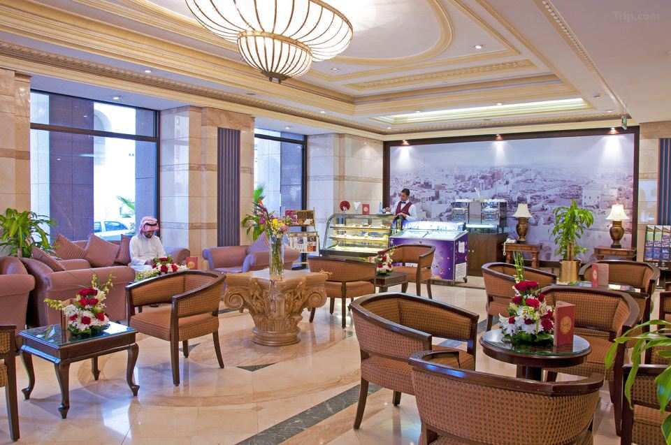 Hotels DAR AL HIJRA IC MADINAH by IHG