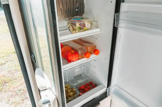 booking.campervan Comfort Family 6 Automatic Select