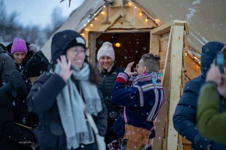 Tromsø: Reindeer Sledding, Feeding & Sami Culture Experience